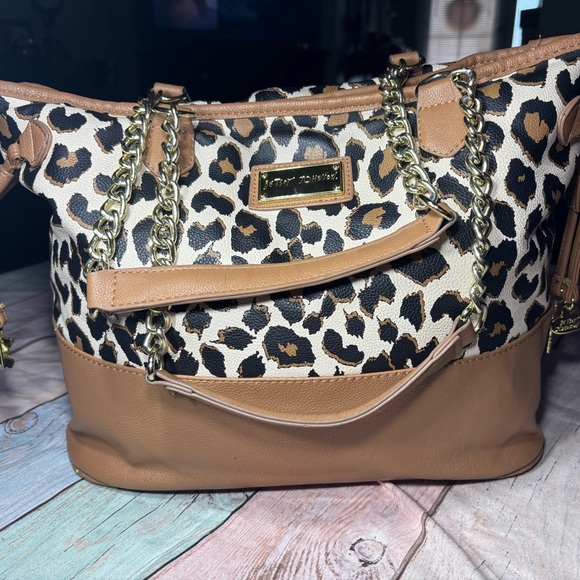 Betsey Johnson Handbags - Betsey Johnson Tan Leopard Print Tote Bag